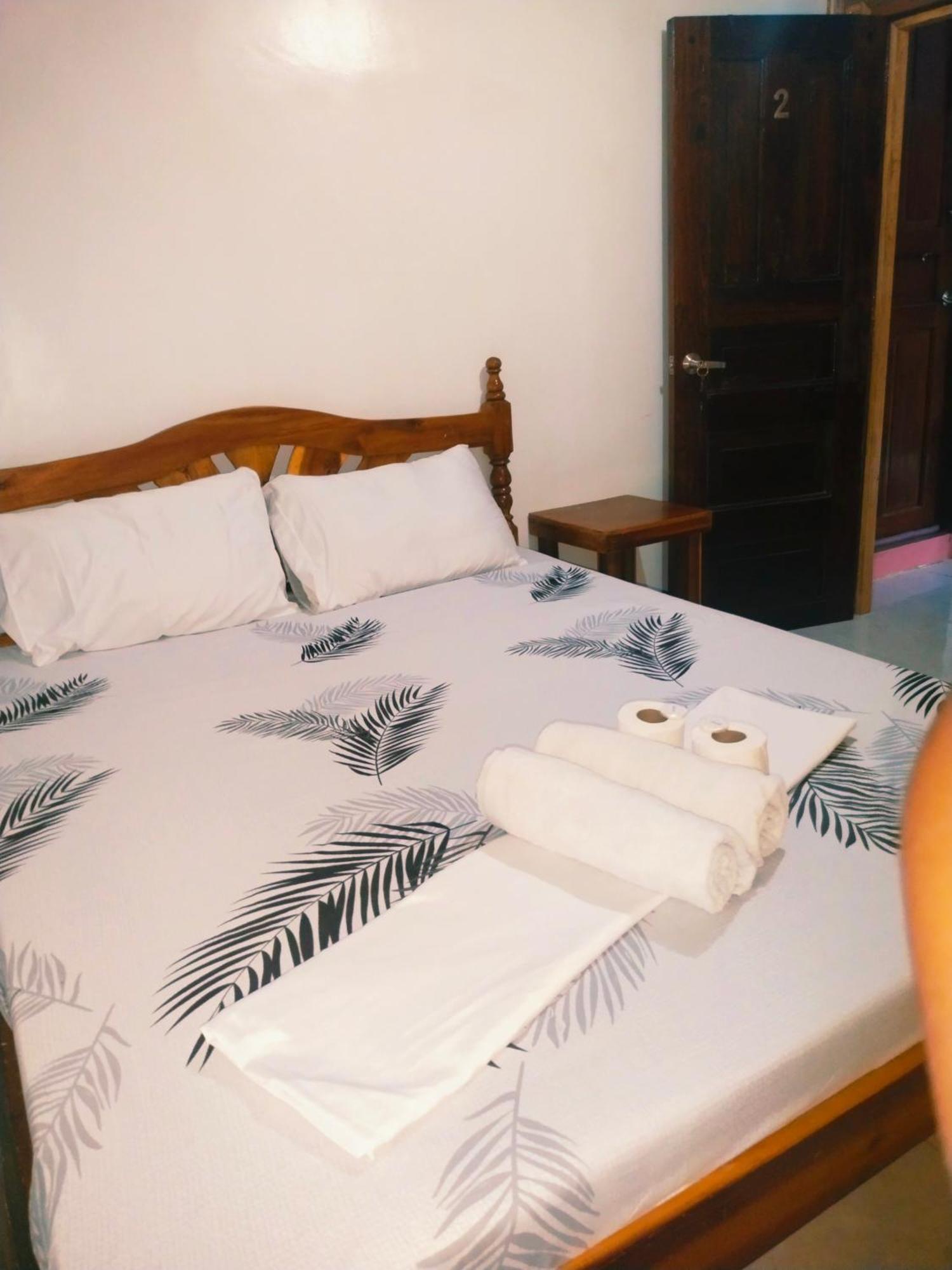 Ziah'S Guest House 산 비센테 객실 사진